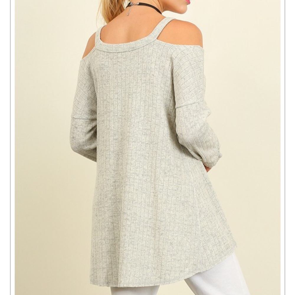⚡️Lightweight !⚡️Cold Shoulder Top